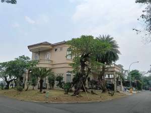 Dijual Rumah Mewah Hoek Di Cluster Victoria River park Tirta Golf BSD lokasi di Serpong Utara, tersedia melalui melalui situs Olx