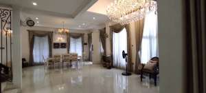 Dijual Rumah Mewah Hook Furnished Larangan Indah Kota Tangerang lokasi di Larangan, tersedia melalui melalui situs Olx