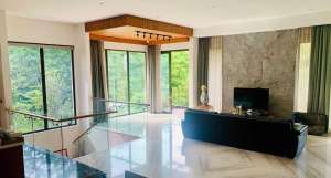 Dijual Rumah Mewah Lokasi Jl. Asoka Bawah Candi Golf Semarang lokasi di Tuntang, tersedia melalui melalui situs Olx