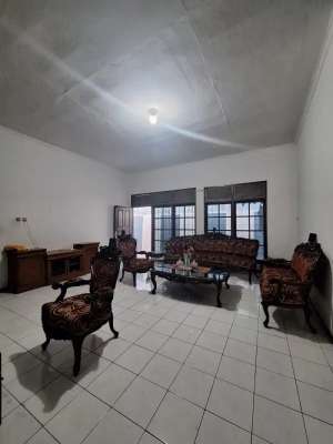 Dijual Rumah Mewah Siap Huni di Sutomo Kesambi Cirebon lokasi di Kesambi, tersedia melalui melalui situs Olx