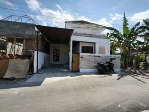 dijual rumah minimalis di jakal km 12 lokasi di Ngaglik, tersedia melalui melalui situs Olx