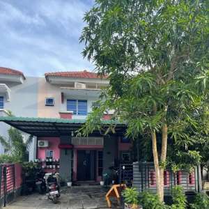 DIJUAL RUMAH MURAH 2 LANTAI BONAVISTA SEBELAH BEVERLY lokasi di Sei/Sungai Beduk, tersedia melalui melalui situs Olx