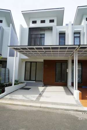 Dijual rumah murah 3lantai di Cluster Shinano JGC siaphuni minimalis lokasi di Cakung, tersedia melalui melalui situs Olx