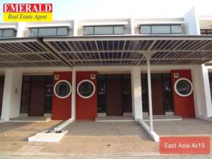 Dijual Rumah Semifurnish Termurah di Green Lake City Cluster East Asia lokasi di Cipondoh, tersedia melalui melalui situs Olx