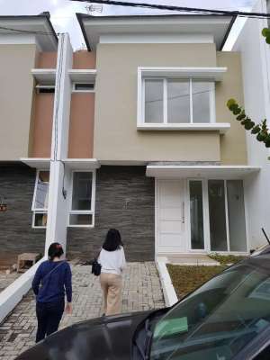 Dijual rumah Springhill lokasi di Way Halim, tersedia melalui melalui situs Olx