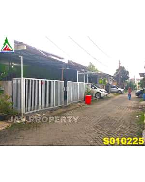 Dijual rumah tanah luas dalam cluster di Karawaci Tangerang lokasi di Karawaci, tersedia melalui melalui situs Olx