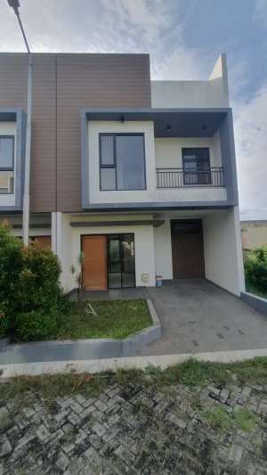 Dijual rumah TOWNHOUSE Ciracas Modern Residence Jakarta timur lokasi di Ciracas, tersedia melalui melalui situs Olx