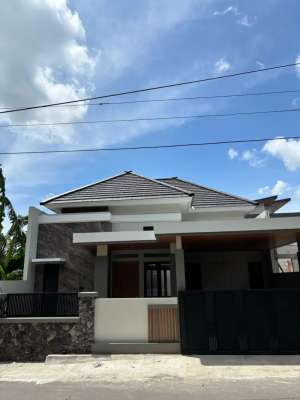 Dijual Rumah Tropis Modern 1 Lantai dengan Tanah Luas Idaman Keluarga lokasi di Ngaglik, tersedia melalui melalui situs Olx