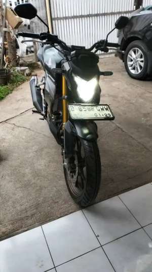 Jual bekas Dijual Segera Honda Cb150R NIK 2023 STNK 2024,lokasi di Sumur Bandung