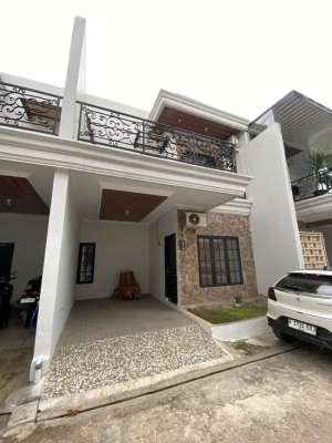 Dijual Townhouse 2,5Lt, mewahtermurah, dekat Tol di Cimanggis, depo lokasi di Cimanggis, tersedia melalui melalui situs Olx