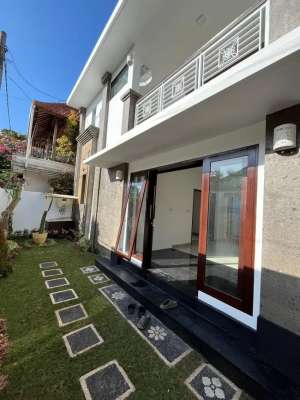 DIJUAL VILLA DI SANUR DENPASAR BALI lokasi di Denpasar Selatan, tersedia melalui melalui situs Olx