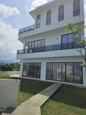 DIJUAL VILLA MEWAH BRAND NEW, BEST VIEW DI CISARUA lokasi di Cisarua, tersedia melalui melalui situs Olx