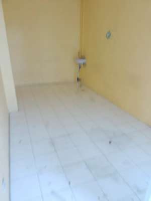 DISEWA KIOS BASAH APAT BASSURA CITY lokasi di Tebet, tersedia melalui melalui situs Olx