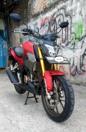 Jual bekas Dp 1.5jt KTP daerah Bi jelek bs kredit Cb 150r cb150r cb150 r cb 150,lokasi di Setia Budi