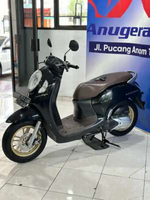 Jual bekas DP 1JT Honda Scoopy presrige 2021 keyless,lokasi di Tenggilis Mejoyo