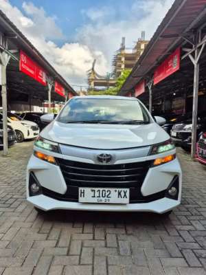Jual bekas Dp 1jt Toyota Avanza 2019 Facelift MT Manual tk xenia calya agya,lokasi di 