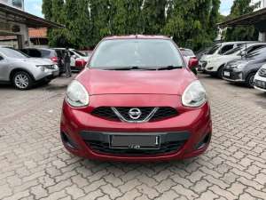 Jual bekas DP 3JT NISSAN MARCH 2015 AT WARNA MERAH,lokasi di 