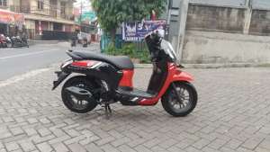 Jual bekas Dp 500 ribu honda scoopy fashion tahun 2021,lokasi di Tebet