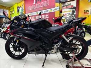 Jual bekas DP 900rbYamaha R15 V3 th 2019,lokasi di Kamal