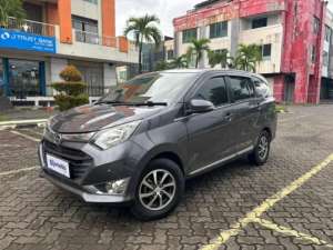 Jual bekas DP MURAH - Daihatsu Sigra 1.2 R Deluxe Bensin-MT 2016 Abu TKQ,lokasi di 