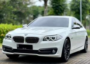 Jual bekas Dp Ringan Bunga 0 RSE Sunroof BMW F10 528i 2.0 Luxury Facelift 2014,lokasi di 