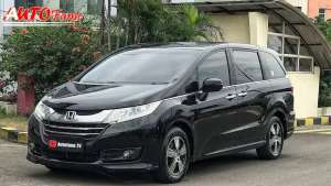 Jual bekas DP20JUTAHonda New Odyssey 2.4 S ATPM Black On Beige NIK 2014,lokasi di 