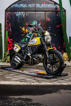 Jual bekas Ducati Scrambler 800 2018,lokasi di Blimbing