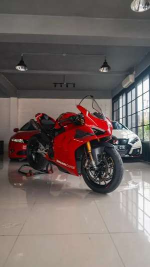 Jual bekas Ducati v4r red 2021,lokasi di Sukun