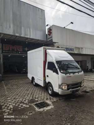 Jual bekas Food Truck Isuzu Traga 2021 KM95,lokasi di 