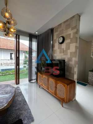 For Sale Rumah modern minimalis lantai 3 sedap malam sanur denpasar lokasi di Denpasar Timur, tersedia melalui melalui situs Olx