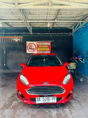 Jual bekas Ford fiesta 1.5 trend istimewa jarang pakai,lokasi di 