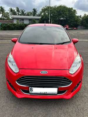 Ford fiesta EcoBoost S istimewa , tersedia melalui melalui situs Olx