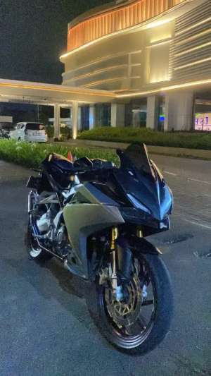 Jual bekas forsale CBR250RR 2017,lokasi di Pamulang