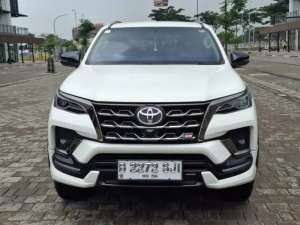 Jual bekas Fortuner VRZ GR 2.8 at 2023,lokasi di 