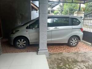 Jual bekas Freed automatic,lokasi di 