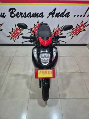 Jual bekas Genio new combi brake glossi,lokasi di Driyorejo