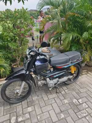 Jual bekas Grand 2002 fullset plat B sembar,lokasi di Puri Anjasmoro