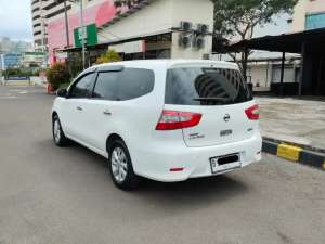 Jual bekas Grand Livina SV 2014 Matic ANTIK Kondisi SANGAT ISTIMEWA,lokasi di 