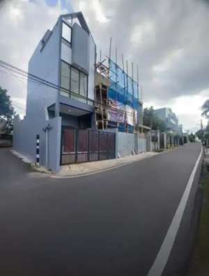 Harga Promo For Sale Rumah Baru di Pancoran Jakarta Selatan lokasi di Pancoran, tersedia melalui melalui situs Olx