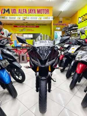 Jual bekas Harga TerjangkauYamaha R15 v3 thn 2019,lokasi di Purworejo