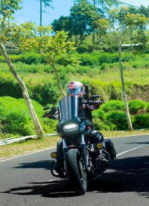 Jual bekas Harley davidson Dyna Fatbob 2017,lokasi di Gubeng