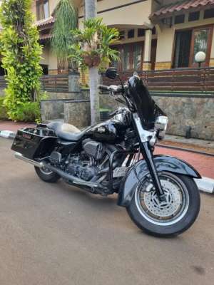 Jual bekas Harley Davidson Electra std th 2000 FP,lokasi di Tanjung Barat