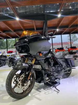 Jual bekas Harley Davidson Road Glide Special 2023 Performance Bagger BlackGlossy,lokasi di Gading Serpong
