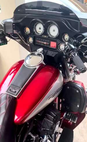 Jual bekas HD Ultra Classic Full Acc TERMURAH,lokasi di Kebayoran Baru