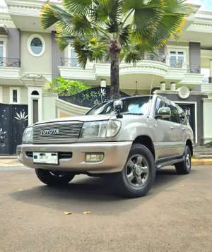 Jual bekas HDJ100 AUSTRALIA LANGKA Toyota Landcruiser solar diesel jeep 4x4 lc,lokasi di 
