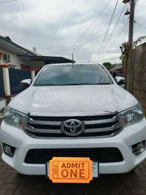 Jual bekas Hi lux doublecabin G 4x4 wrn putih 2018,lokasi di 