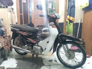 Jual bekas Honda Astrea Legenda tahun 2002,lokasi di Cibinong