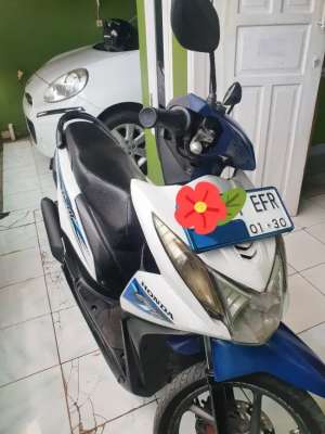 Jual bekas HONDA BEAT 2015 STARTER ALUS,lokasi di Ciracas