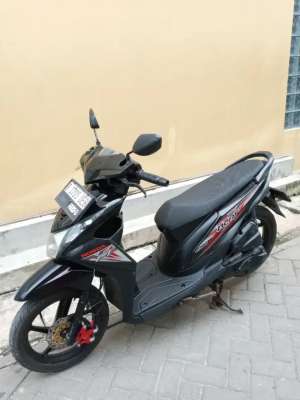 Jual bekas Honda Beat CBS 2014 plat kaleng panjang,lokasi di Cipondoh