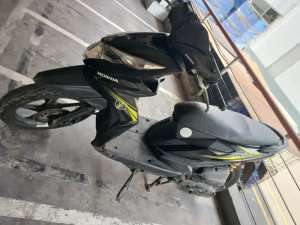 Jual bekas Honda Beat Eco 2019 ss lengkap mesin bagus stater tokcer plat B DKI,lokasi di Bekasi Utara
